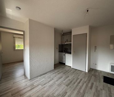 Location Appartement 1 pièce 25m² MONT DE MARSAN 40000 - Photo 5