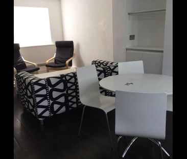 4 Bed Terraced House, Hanover St, BN2 - Photo 1