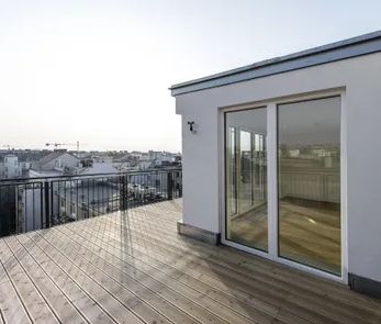 Wunderschöne Dachgeschosswohnung mit großer Dachterrasse und Wintergarten! - Photo 3