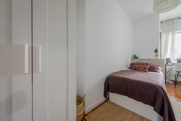 Calle de la Virgen de Aránzazu, Madrid, Community of Madrid 28034 - Foto 1