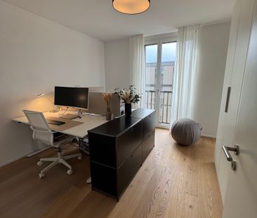 Exclusive attic apartment with a panoramic view - Photo 4