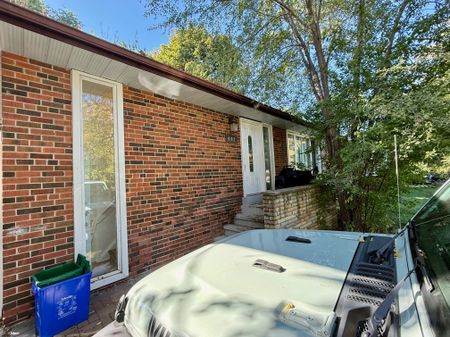 For Lease - 402 Fernleigh Circle, Richmond Hill, Ontario - Photo 4