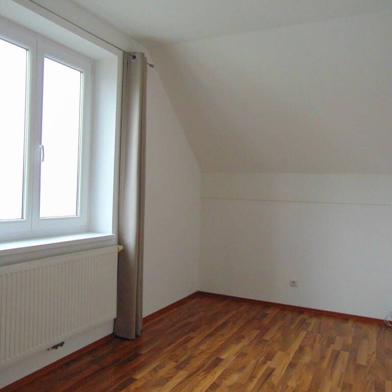 Charmante 2 Zimmer Wohnung I Küche I Fernblick I Wohnzuschuß möglich - Photo 1