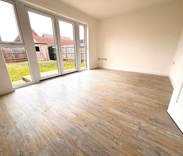 3 bedroom end of terrace house to rent - Photo 6