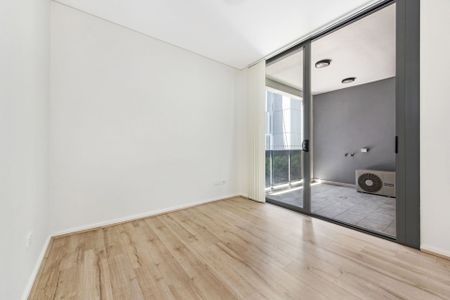 204/8 Amelia Street, Waterloo - Photo 4