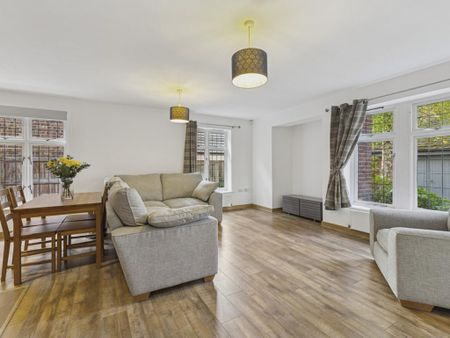 2 bedroom flat to rent - Photo 4