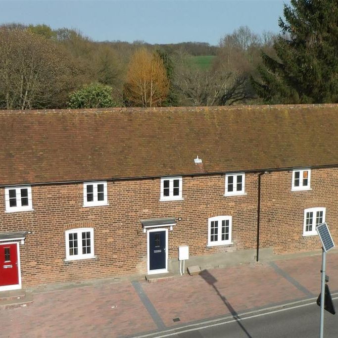 2 bedroom cottage to rent - Photo 1