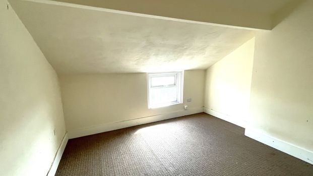 28 Regent Road, Blackpool - Photo 1