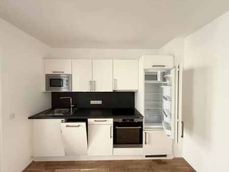 schöne 2-Zimmer Wohnung in ruhiger Lage mit guter Infrastruktur- nahe U4 Hietzing - ab 01.01.2026 - Photo 3