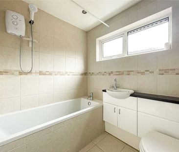 Well presented 1 double bedroom apartment situated just off Histon ... - Photo 4