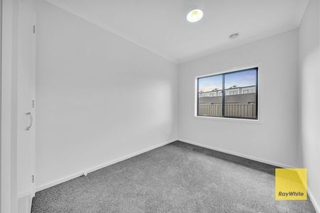 Comfort Meets Convenience in This Well-Appointed 3-Bedroom Home - Photo 5