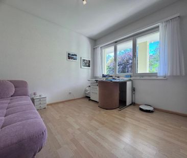 4.5-Zimmer-Wohnung im EG mit grosszügigem gedecktem Sitzplatz - Photo 4