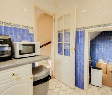 Windmill Platt, Handcross, RH17 - Photo 4