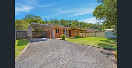 Charming Family Home in Convenient Niagara Park Location - Photo 4