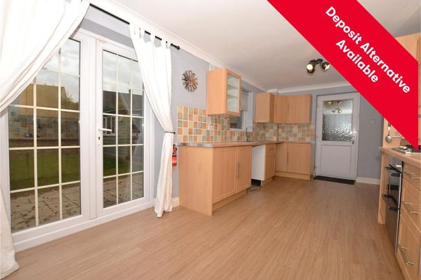 3 bedroom semi-detached house to rent - Photo 1