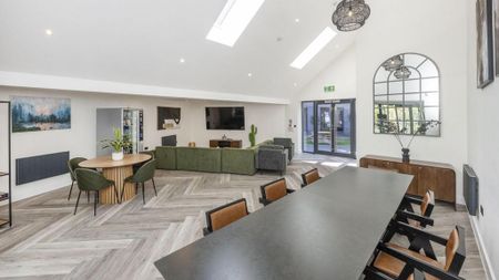 1 bedroom in a flat share to rent - Photo 5
