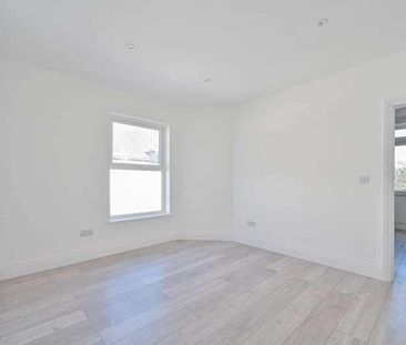 Bushey Hall Road, Bushey, WD23 - Photo 3