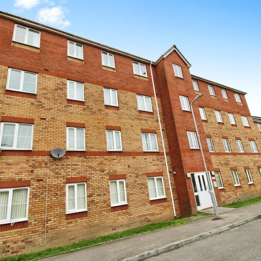 Cwrt Boston, Pengam Green, Cardiff - Photo 1