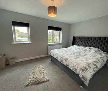 3 bedroom terraced house to rent - Photo 6