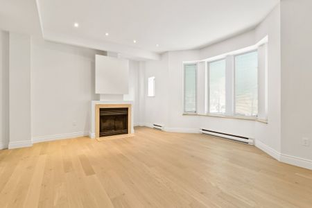 2100 Rue Chomedey, #102 - Photo 3