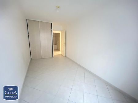 Location Appartement 3 pièces 66m² VALENCIENNES 59300 - Photo 2