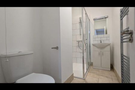 1 bedroom apartment to rent - Photo 5