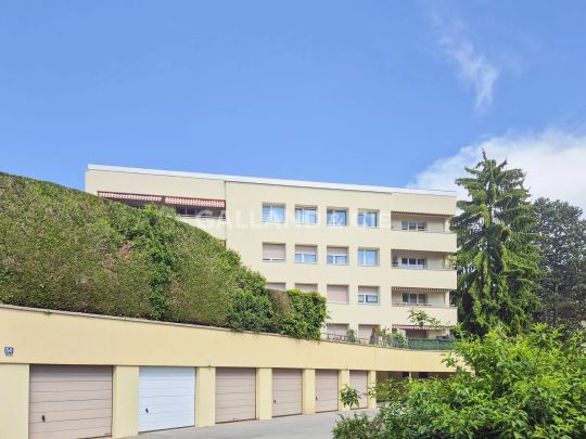 Appartement de 4 pièces au 1er étage avec balcon - Photo 1
