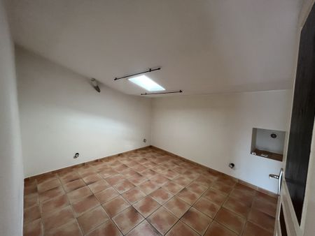 Location Appartement 2 pièces 40m² PUGET VILLE 83390 - Photo 5