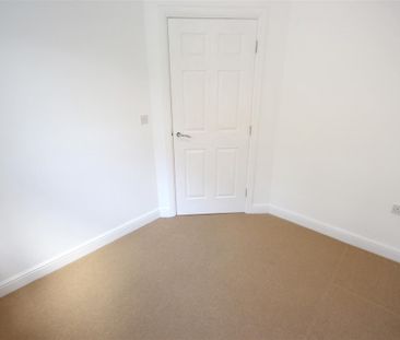 2 Bedroom Flat/Apartment To Let - Photo 2