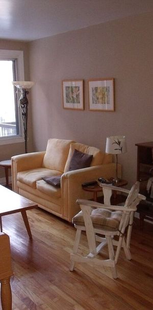 Superbe 4 1/2 - Chauffé - Près REM - Photo 1