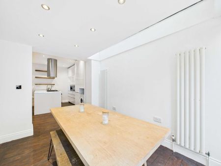 2 bedroom ground floor flat to rent - Photo 2