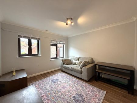 2 bedroom semi-detached house to rent - Photo 2