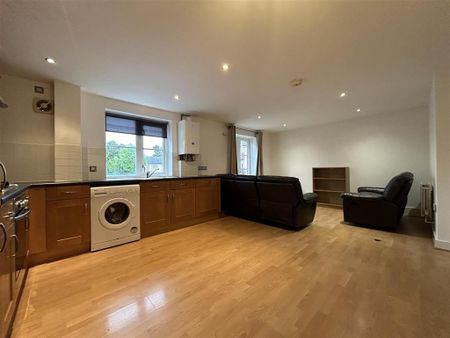 2 bedroom apartment to rent - Photo 2