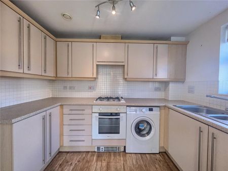 2 bedroom flat to rent - Photo 4