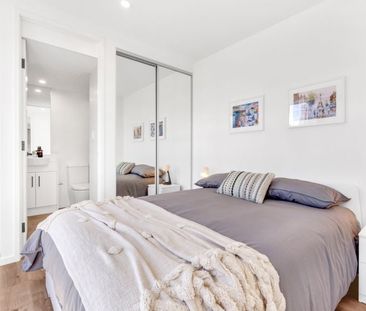 Fully Furnished Modern Apartment in the Heart of Adelaide! - Photo 6