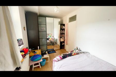 3 Bed Flat, Nisbet House, E9 - Photo 3