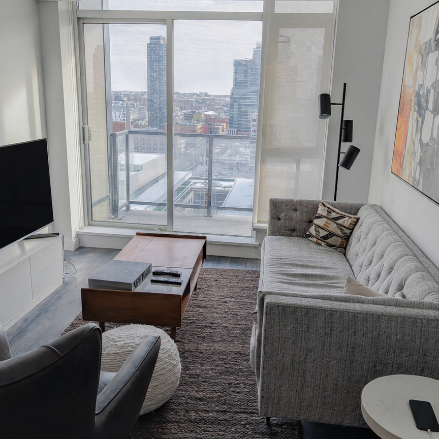 2 Bedroom Beltline Apartment | Underground Parking | Sauna | Gym - Photo 1