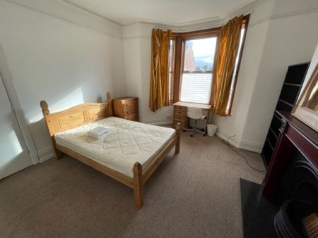 6 bed Terraced - To Let - Photo 5