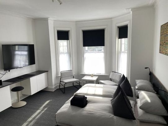 Southcote Road, Bournemouth - Photo 1