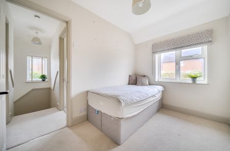 2 bedroom semi-detached house to rent - Photo 3