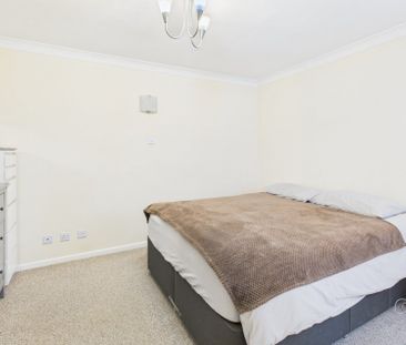 South Park Court, Gerrards Cross, Buckinghamshire,SL9 - Photo 3