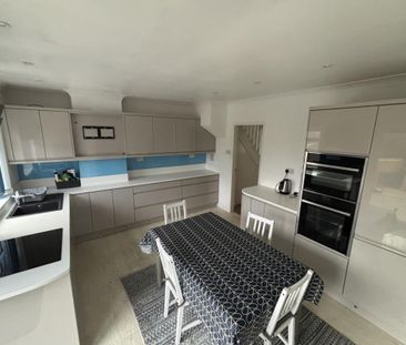 Lincroft Crescent, Chapelfields, Coventry - Photo 5