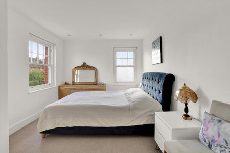 3 bedroom maisonette to rent - Photo 2