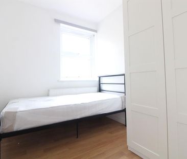 Seven Sisters Road, N7, London - Photo 2