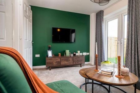 2 bedroom semi-detached house to rent - Photo 2