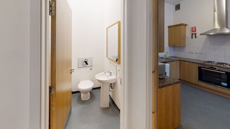 Flat 4, 1 Barker Gate, NG1 1JS, NOTTINGHAM - Photo 5