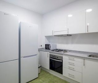 Lovely&nbsp;room in Calle Valencia, the centre of Barcelona - Photo 5