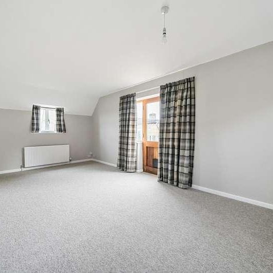 Cheltenham Road, Cirencester, Gloucestershire, GL7 - Photo 1