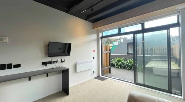 Welcome to apartment 101A in Vedado Apartments. - Photo 1