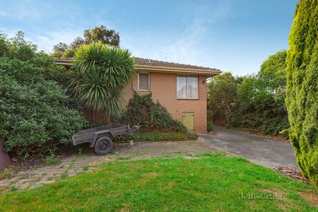 58 Furneaux Grove, Bulleen - Photo 2